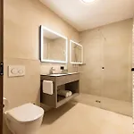 Kristall Hotel 3*
