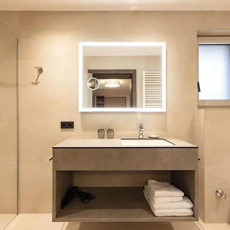 Kristall Neustift im Stubaital